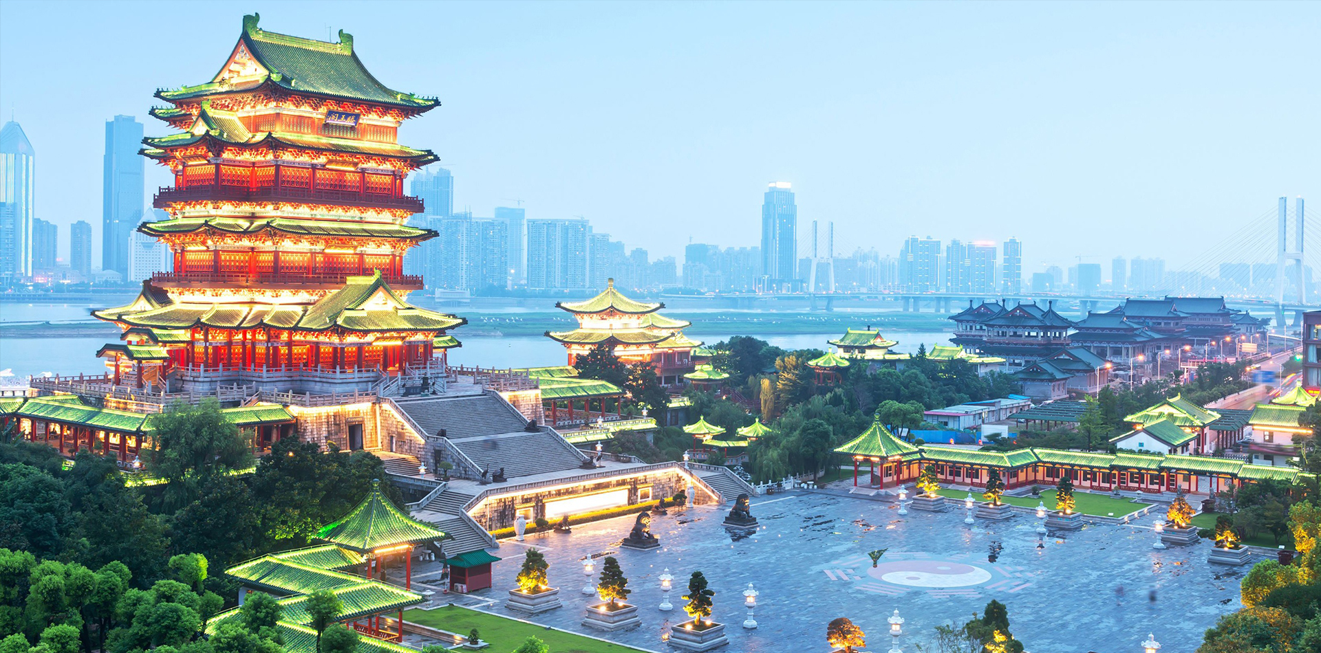 立足南昌，面向全國(guó)